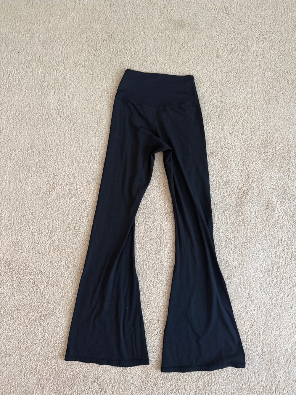 Women's Black Flare Yoga Pants Leggings - Picture 3 of 3